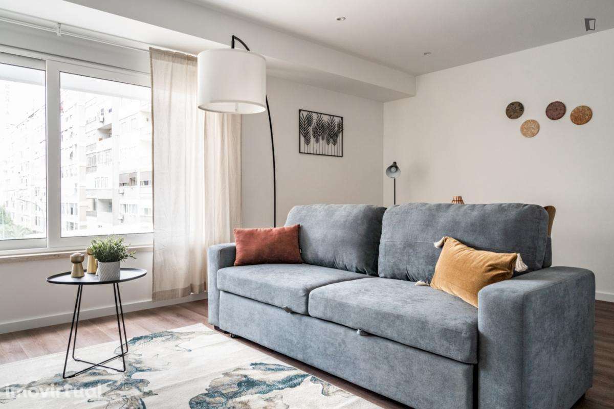 Apartamento com 1 quartos - localizado em Sete Rios Lisbon - Grande imagem: 5/21
