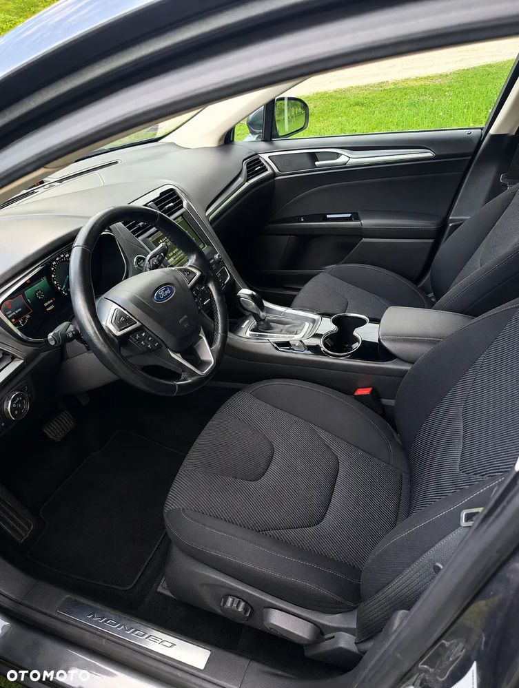 Ford Mondeo 2.0 TDCi Titanium PowerShift - 12