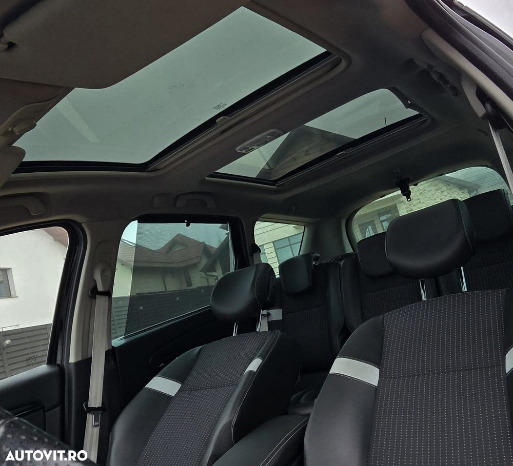 Renault Grand Scenic - 33