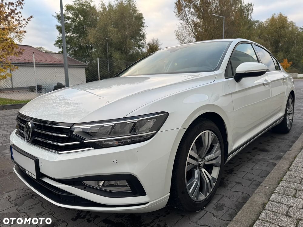 Volkswagen Passat 1.5 TSI EVO Essence DSG - 2