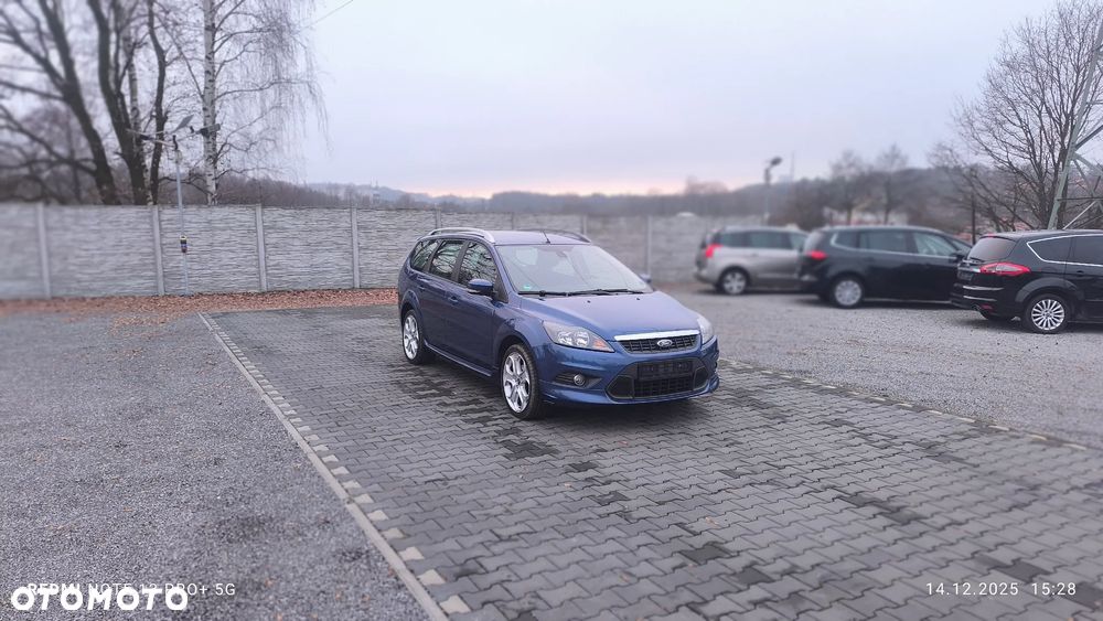 Ford Focus 1.8 Titanium - 16