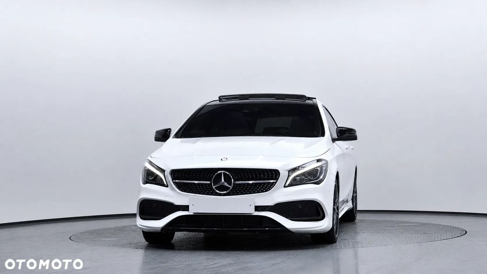 Mercedes-Benz CLA 250 4Matic 7G-DCT AMG Line - 4