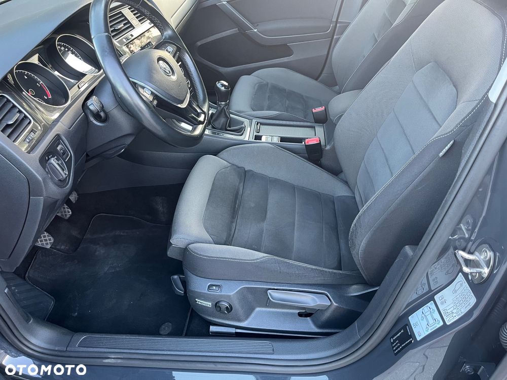 Volkswagen Golf 2.0 TDI BlueMotion Technology Edition - 11