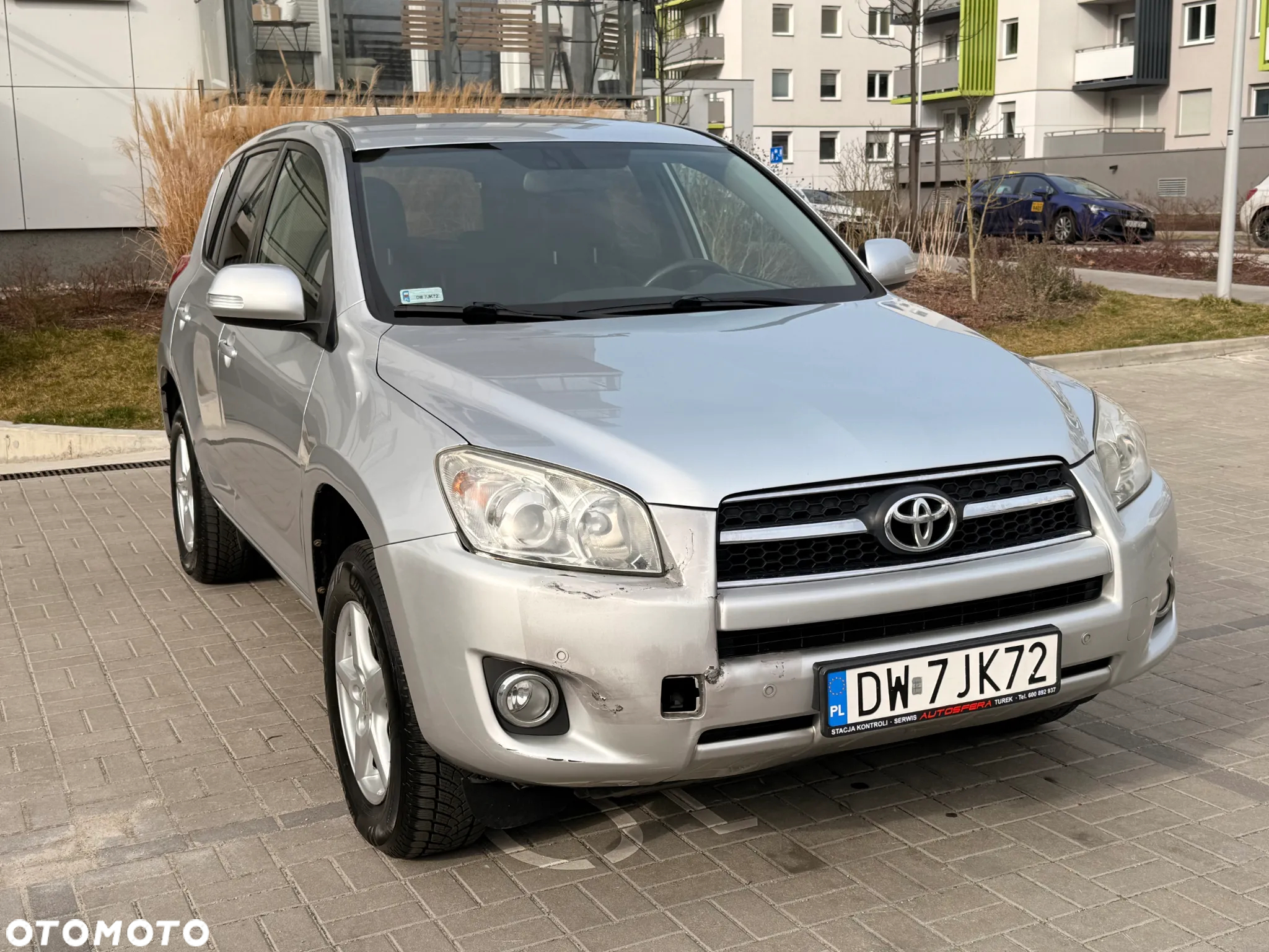 Toyota RAV4 - 8