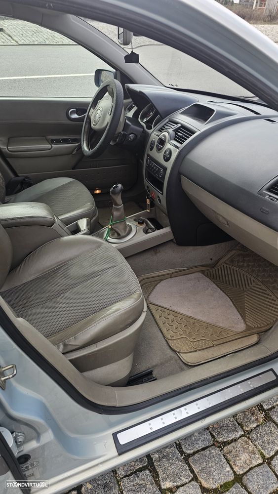 Renault Mégane 1.5 dCi L. Dynamique - 8