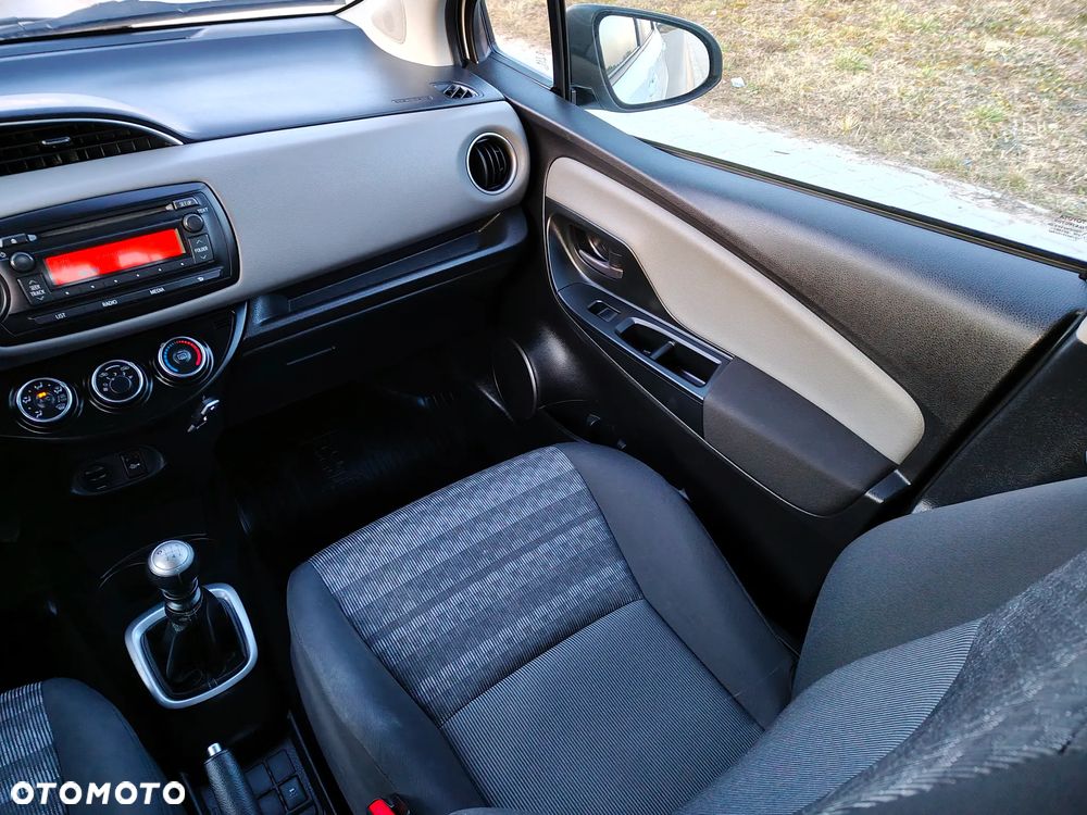 Toyota Yaris 1.33 Active EU6 - 11