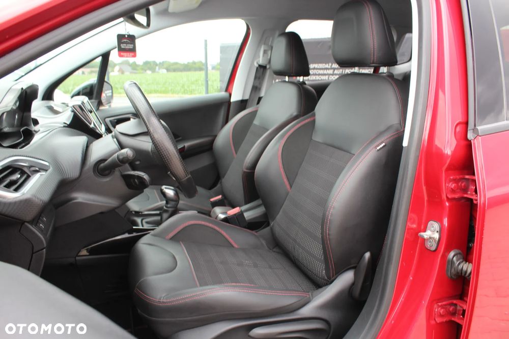 Peugeot 2008 PureTech 110 Stop&Start GT-Line Edition - 9