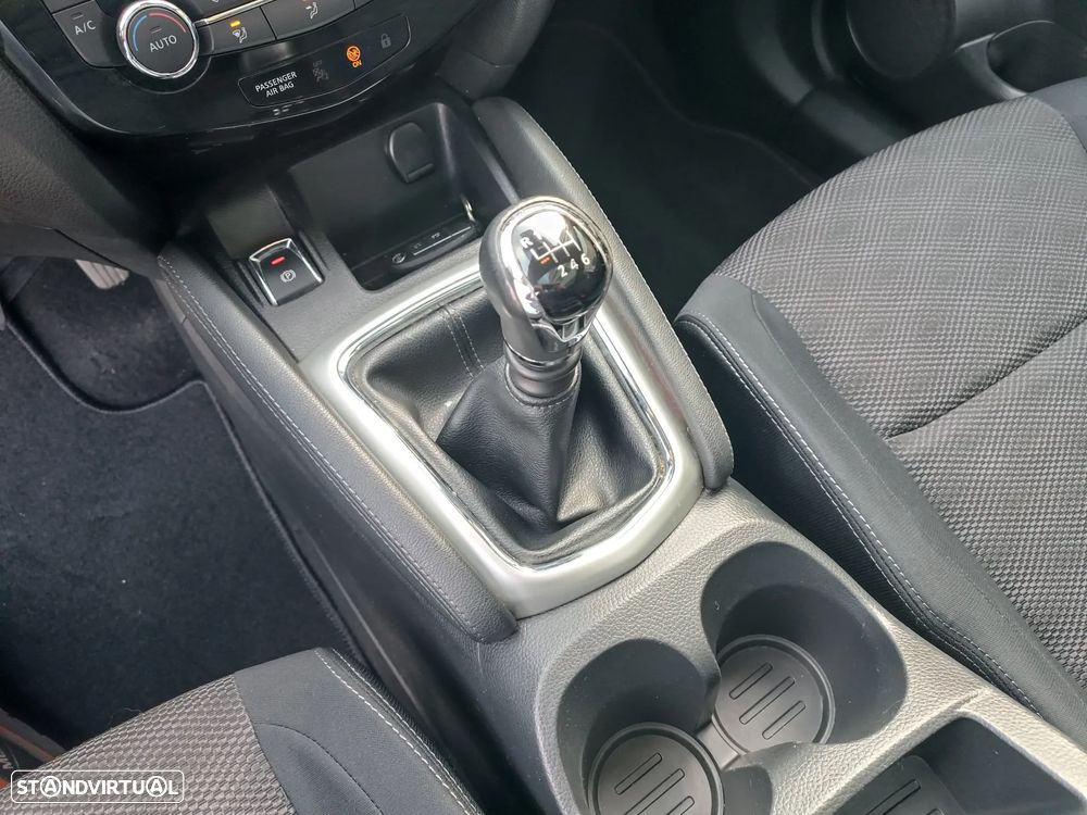 Nissan Qashqai 1.5 dCi Tekna - 19