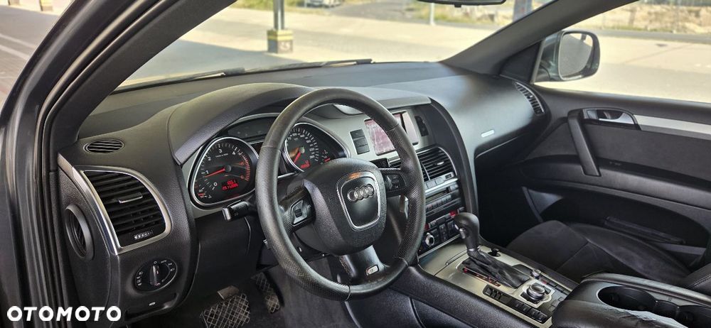 Audi Q7 3.0 TDI DPF quattro tiptronic - 19