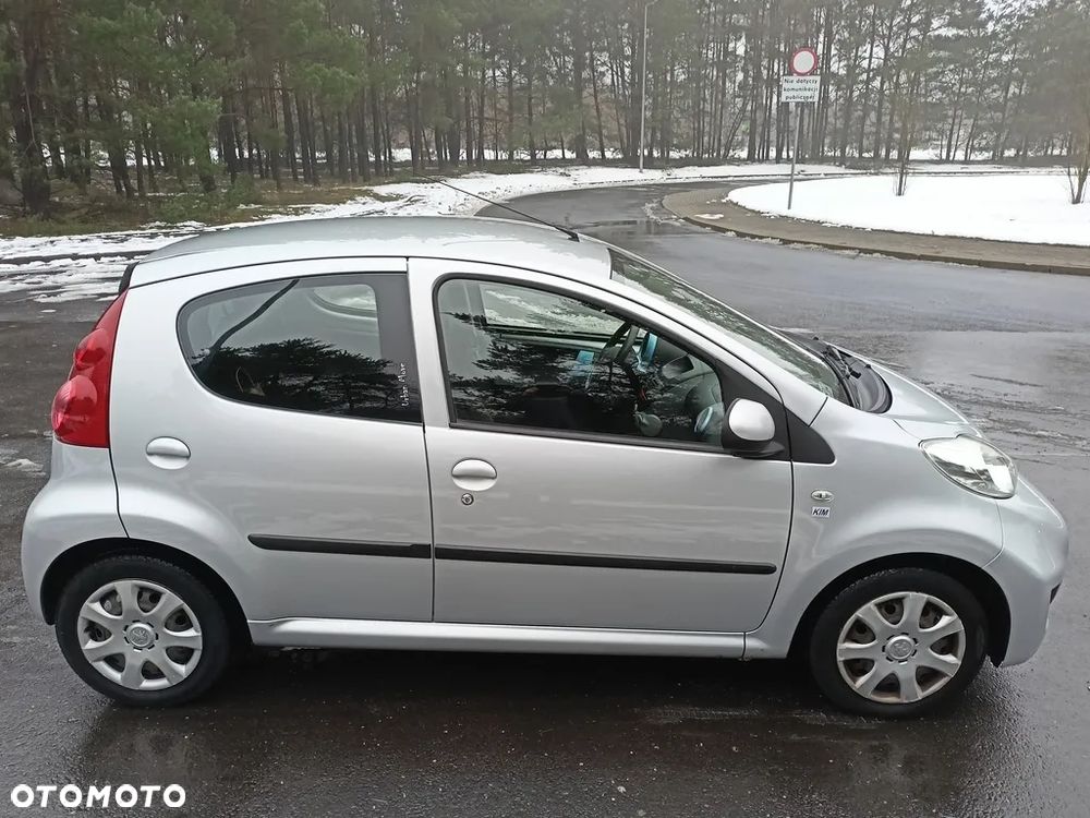 Peugeot 107 1.0 Urban Move - 4