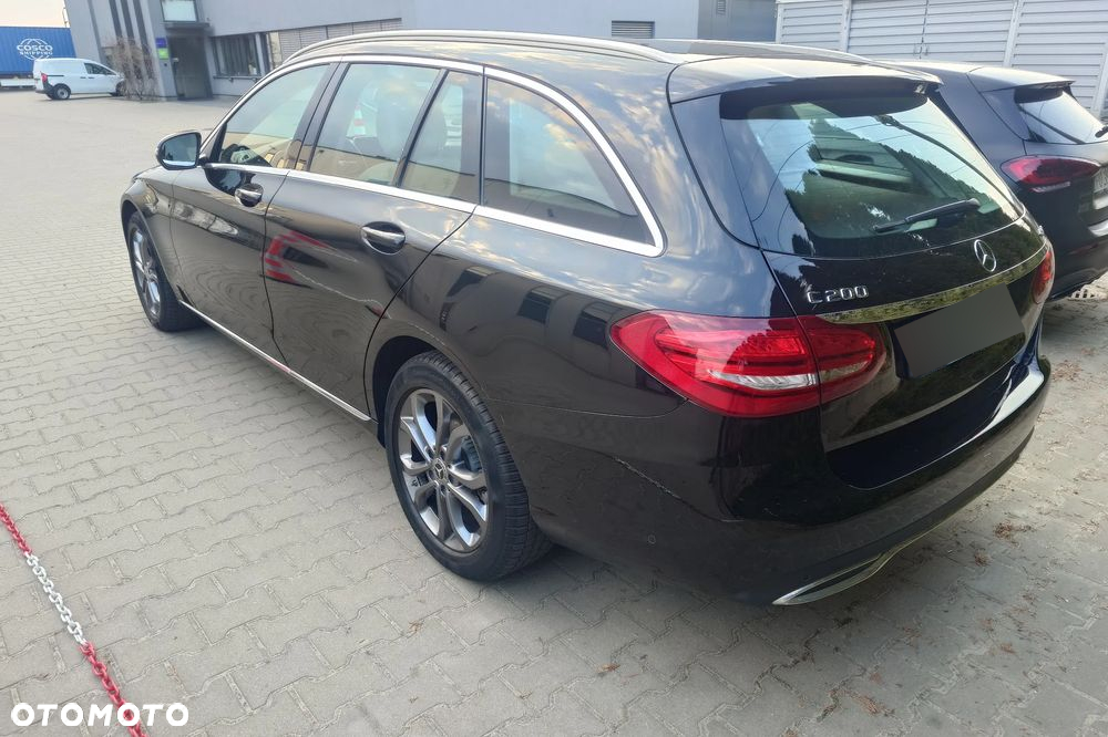 Mercedes-Benz Klasa C 200 4-Matic 9G-TRONIC - 14