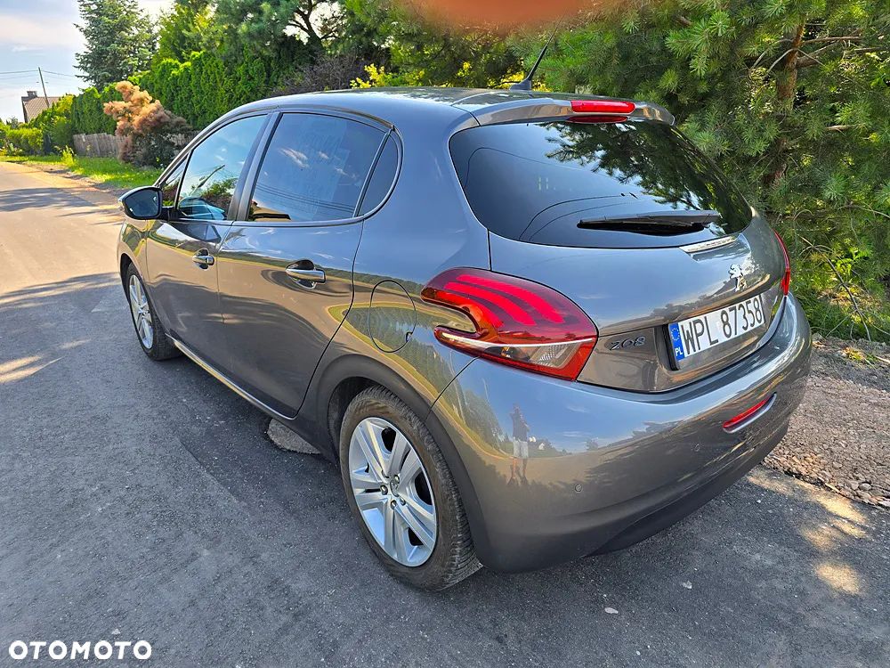Peugeot 208 PureTech 82 Urban Move - 8