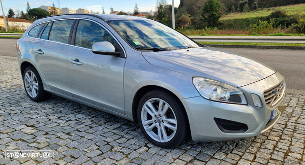 Volvo V60 1.6 D2 Drive Summum Start/Stop