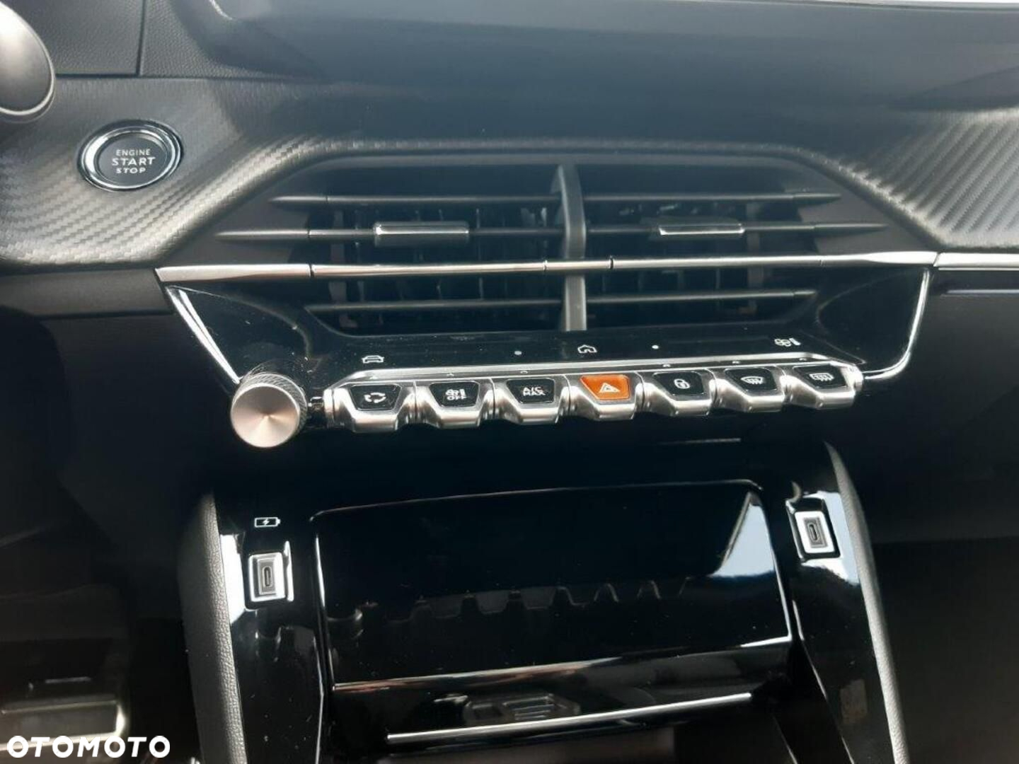 Peugeot 2008 - 13