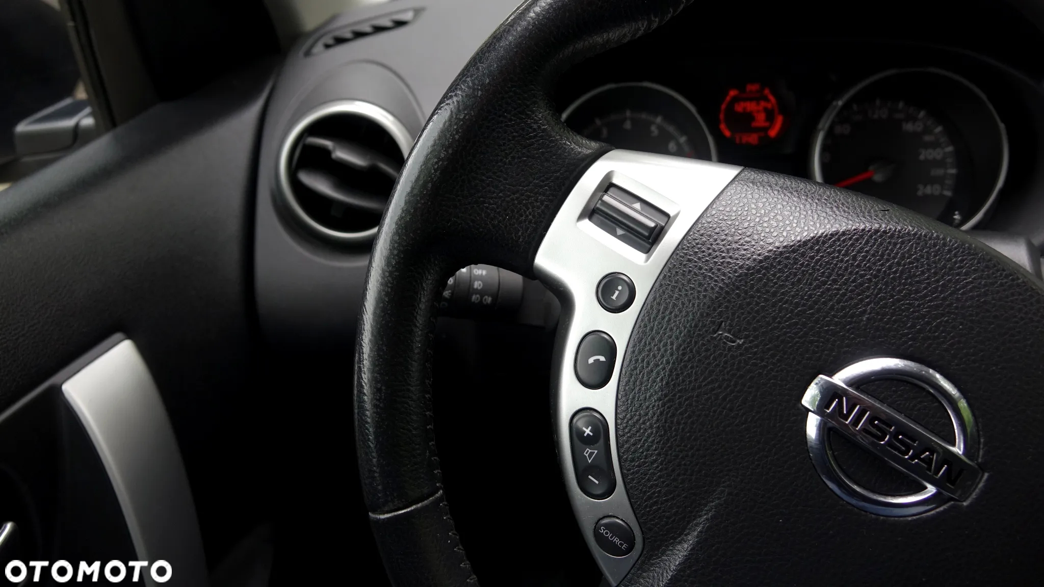 Nissan Qashqai - 16