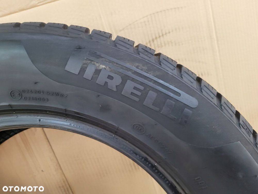Opony zimowe Pirelli Winter SottoZero 3 215/60R16 95 H - 8