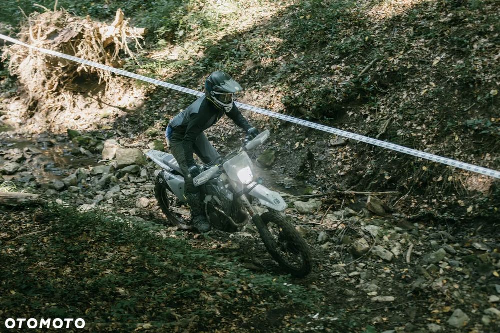 Husqvarna FE - 16