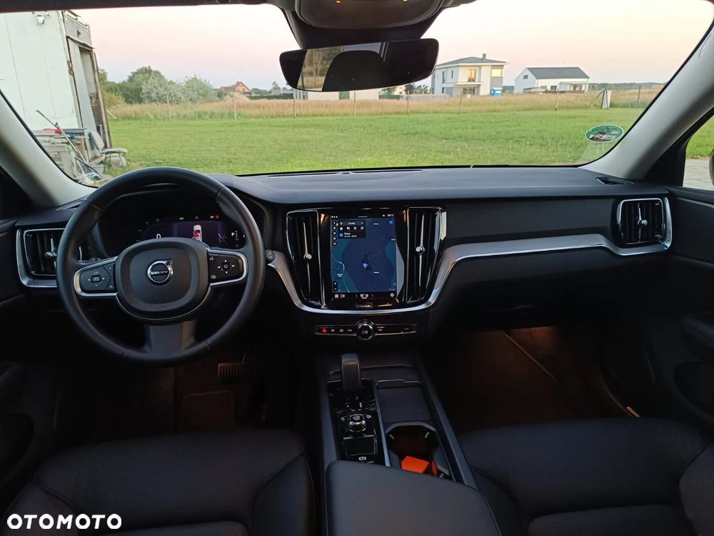 Volvo V60 B4 D Plus Dark - 31