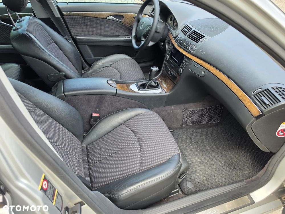Mercedes-Benz Klasa E 200 Kompressor Avantgarde - 14