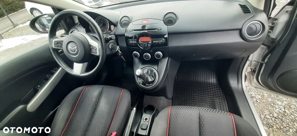 Mazda 2 - 23