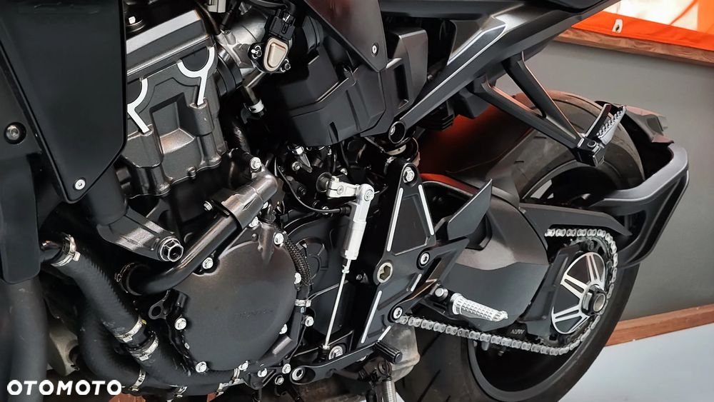 Honda CB - 28