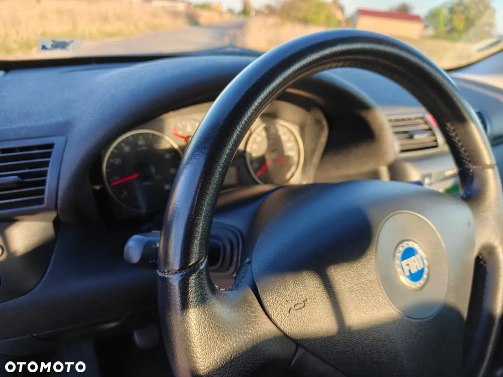 Fiat Stilo 1.6 16V Active - 16