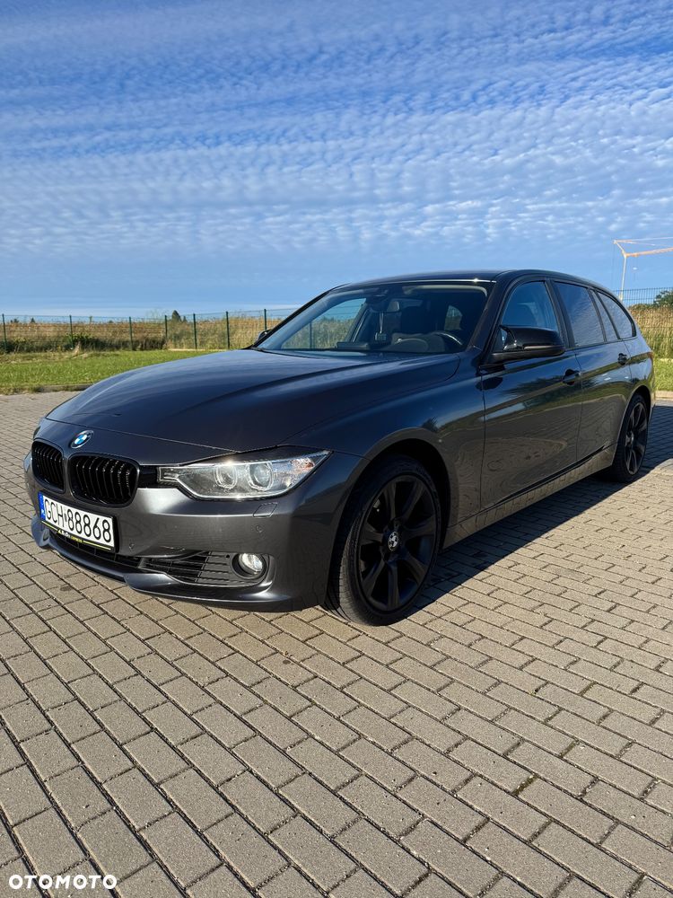 BMW Seria 3 328i Touring - 3