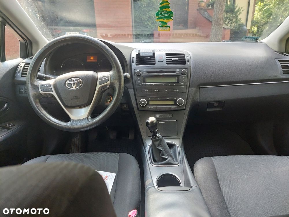 Toyota Avensis - 7