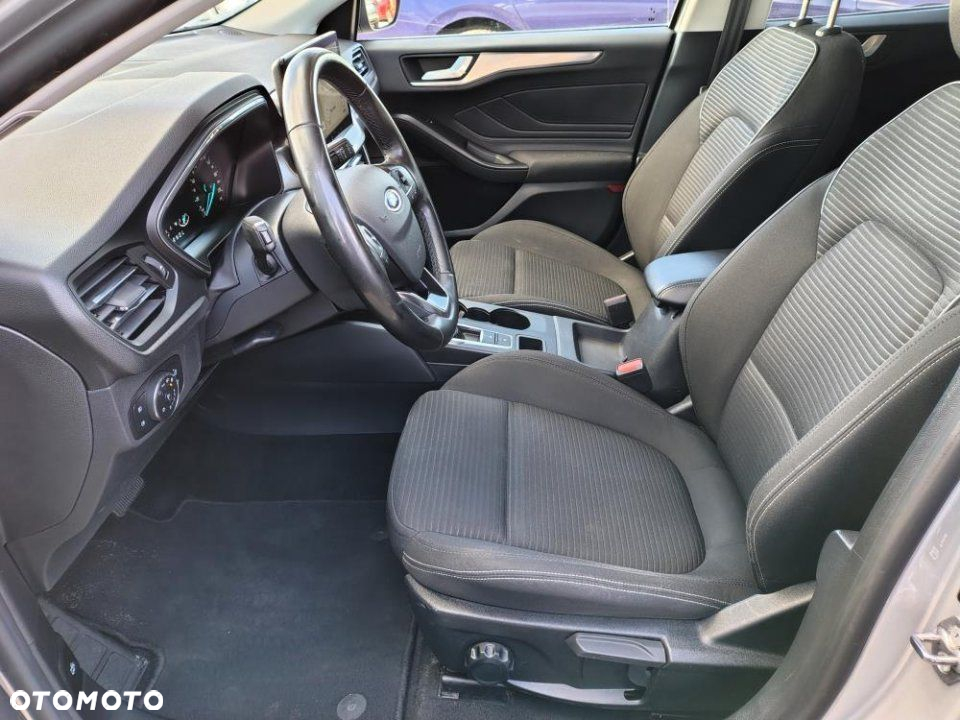 Ford Focus - 19
