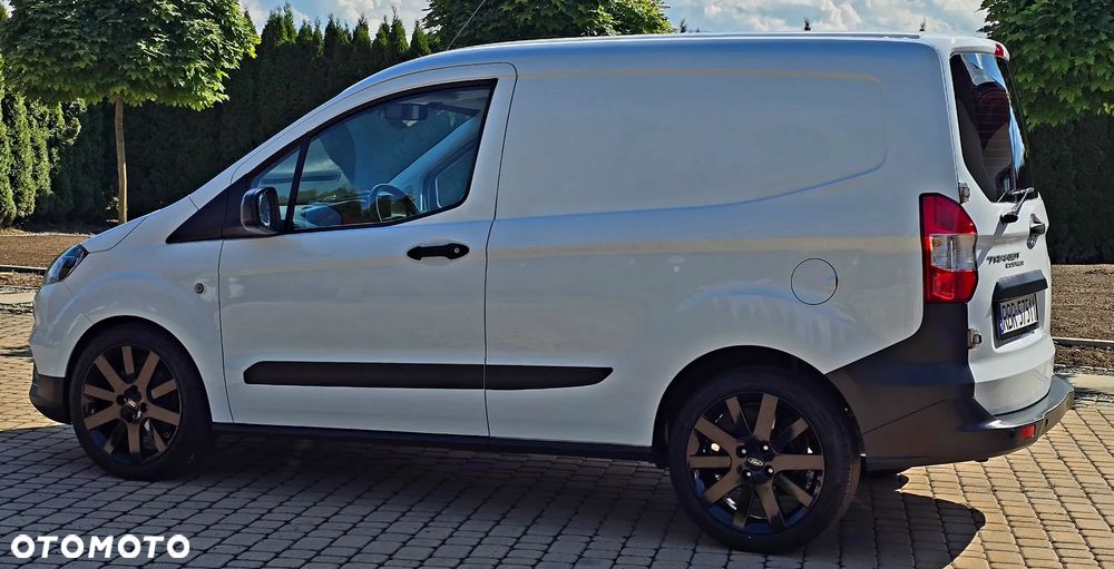 Ford Transit Courier - 7