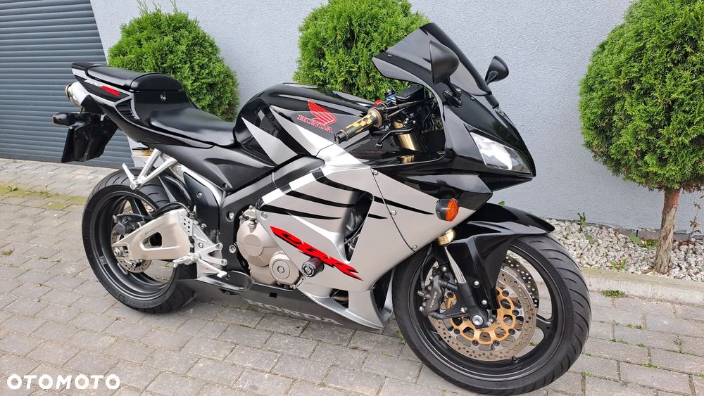 Honda CBR - 6