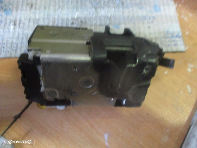 Fecho FEC3316 FORD FUSION 2005 TD 4 PINOS - 3