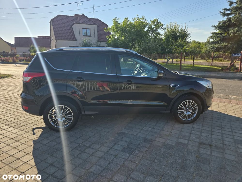 Ford Kuga 2.0 TDCi 2x4 Titanium - 5