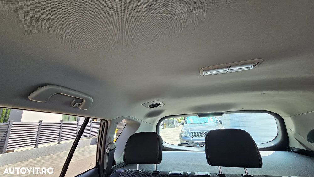 Toyota Verso 1.8 Valvematic Luna - 23