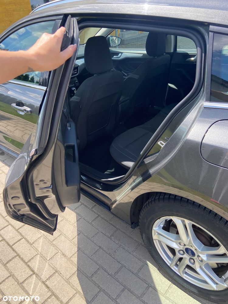 Ford Focus 1.5 EcoBlue Titanium - 11