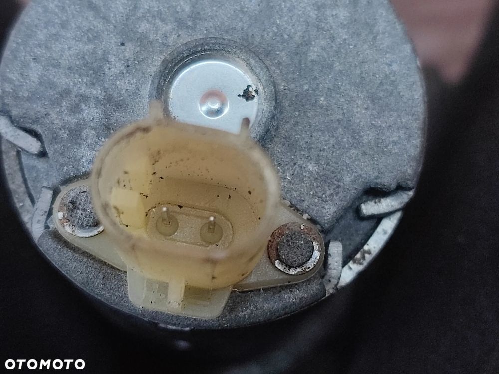 BMW E81 / E82 / E87 / E90 / E92 / E84 / E88 / E93 ORYGINALNA DODATKOWA POMPA WODY / ELEKTRYCZNA POMPA WODY NAGRZEWNICY O NR.  64 11 6 928 246 OEM W BARDZO DOBRYM STANIE - 11