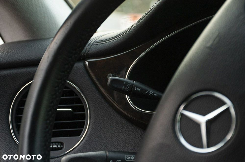 Mercedes-Benz CLS 500 7G-TRONIC - 37