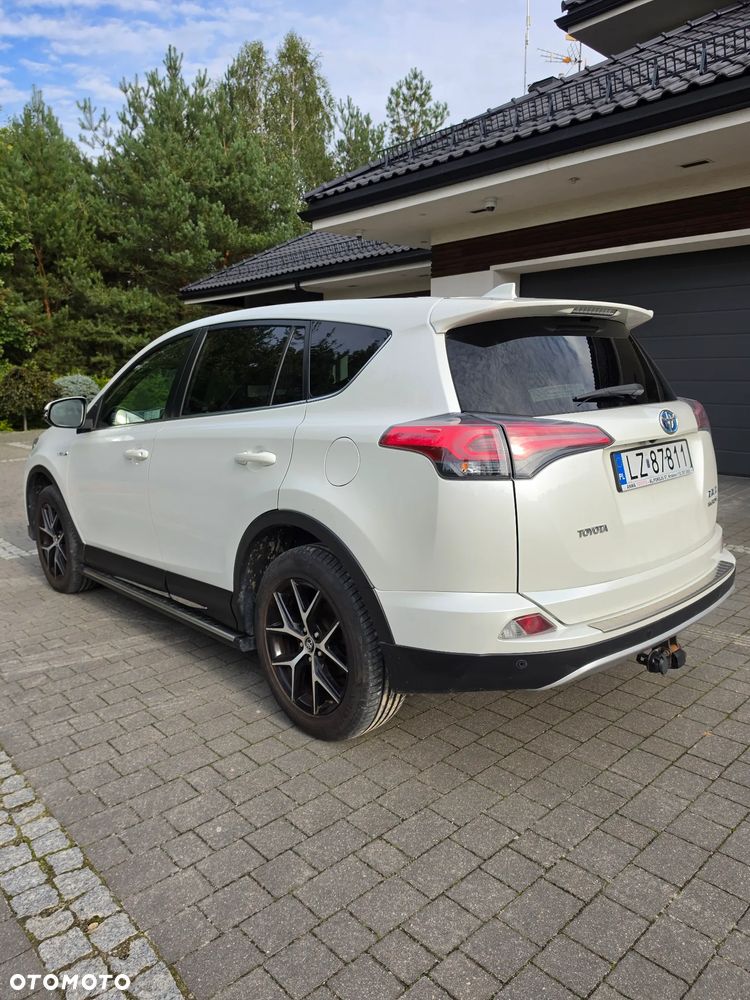 Toyota RAV4 - 11