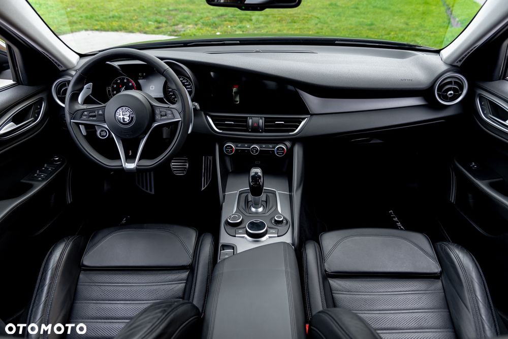 Alfa Romeo Giulia 2.0 Turbo Veloce Q4 - 27