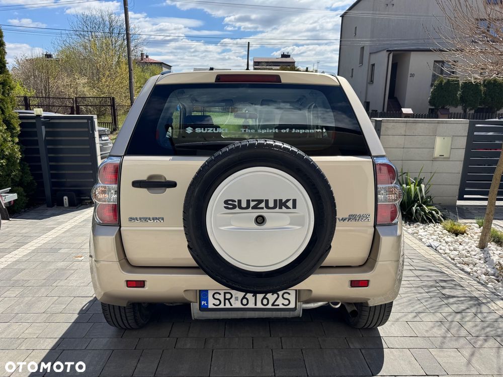 Suzuki Grand Vitara - 10