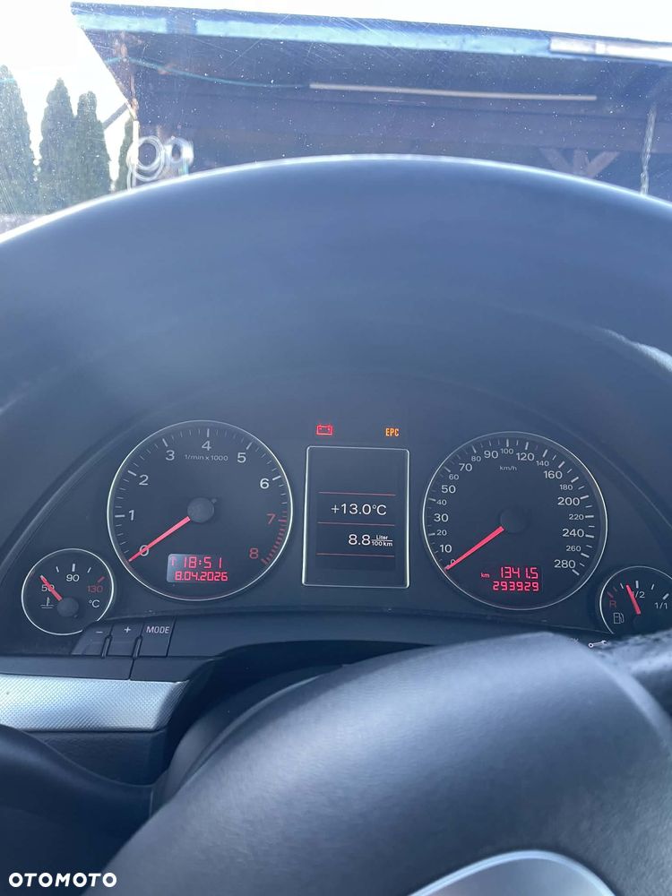 Audi A4 Limousine 2.0T FSI Quattro - 8