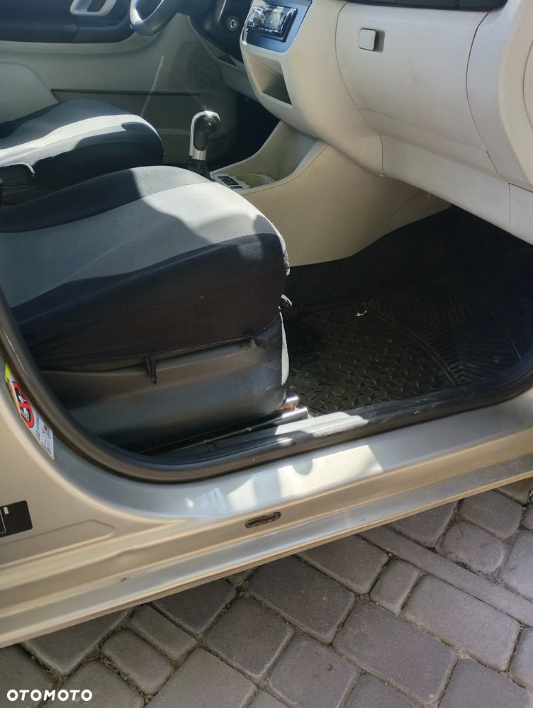 Skoda Fabia 1.4 16V Ambiente - 5