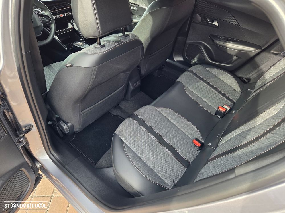 Peugeot 2008 - 18