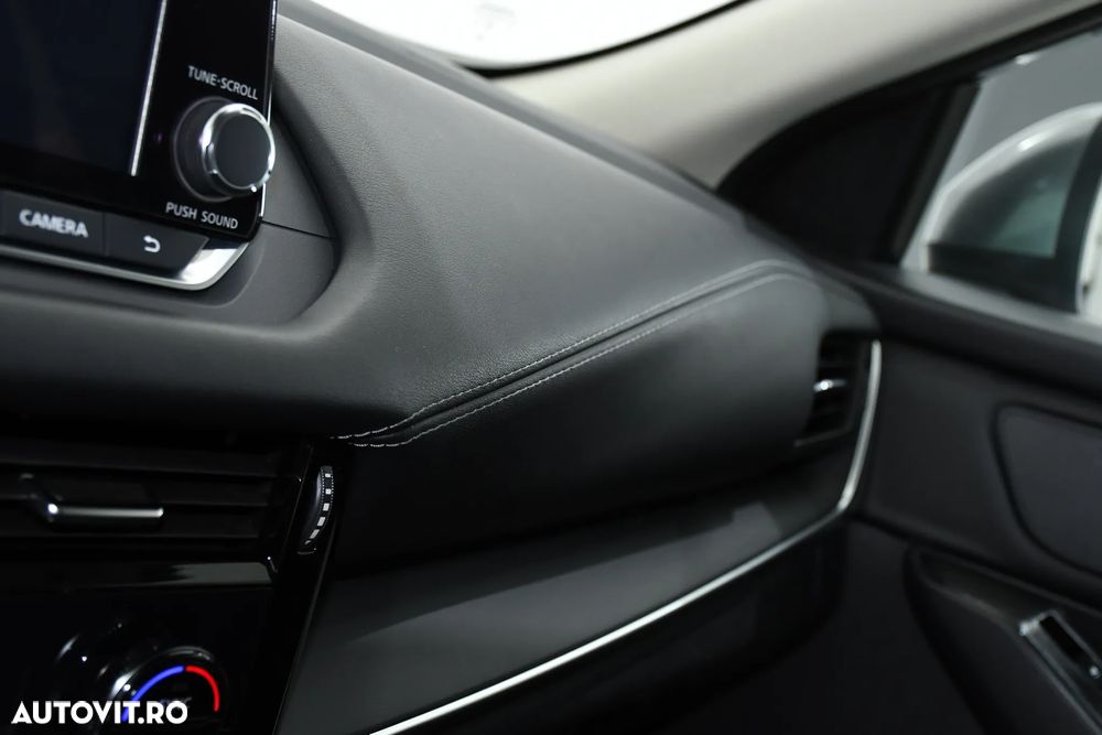 Nissan Qashqai 1.3 DIG-T MHEV Xtronic N-Connecta - 36