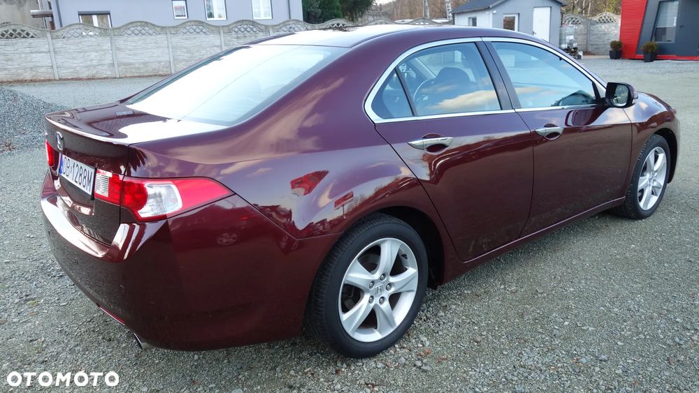 Honda Accord 2.0 Elegance 50 Jahre Edition - 12