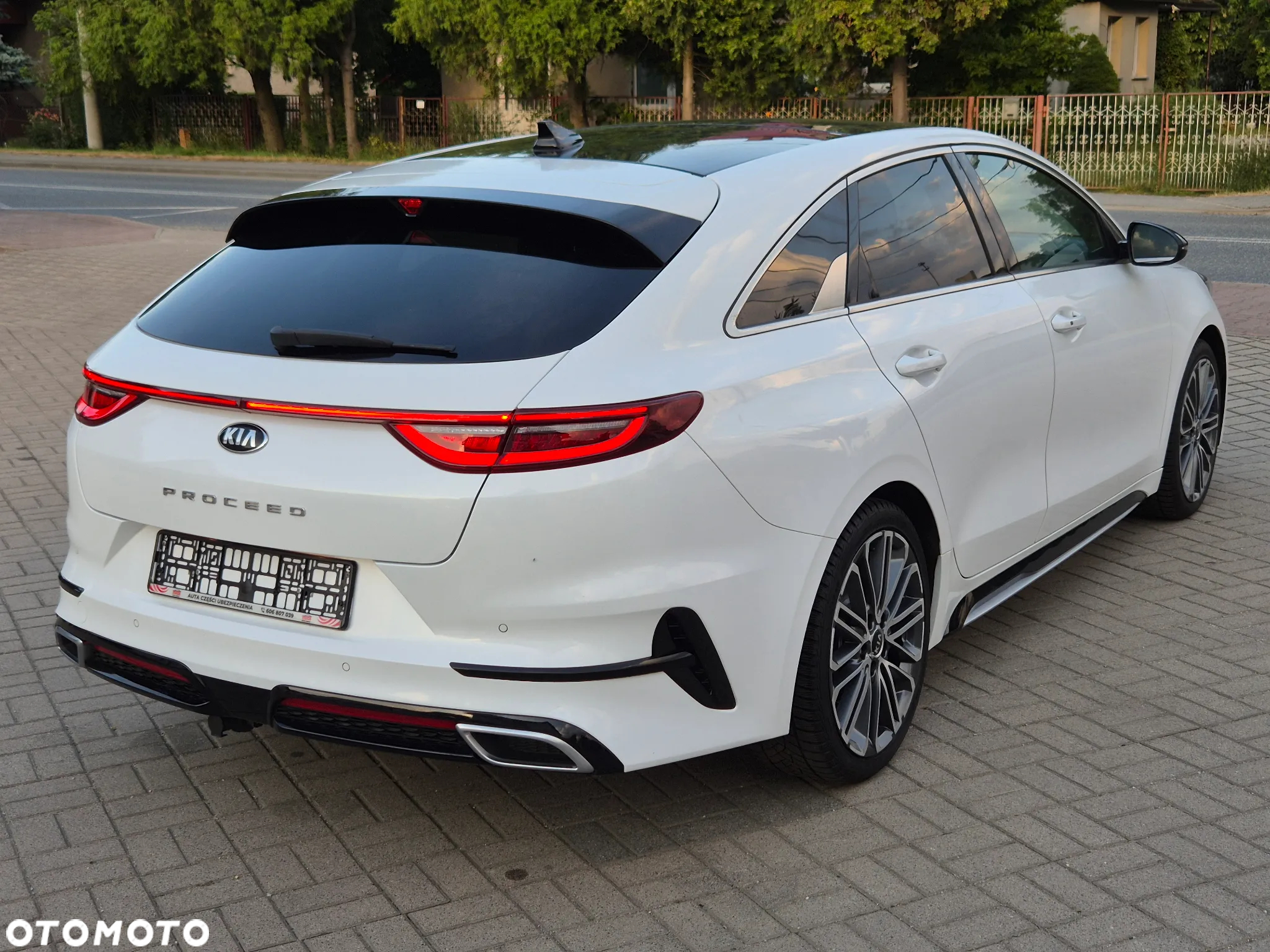 Kia ProCeed 1.5 T-GDI GT Line DCT - 10