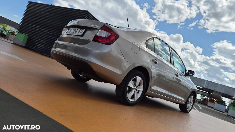 Skoda RAPID 1.0 TSI Style - 32