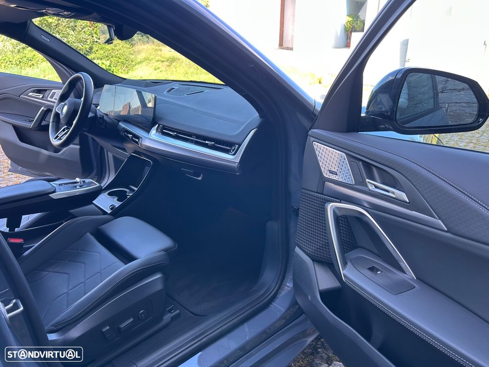 BMW iX2 - 18
