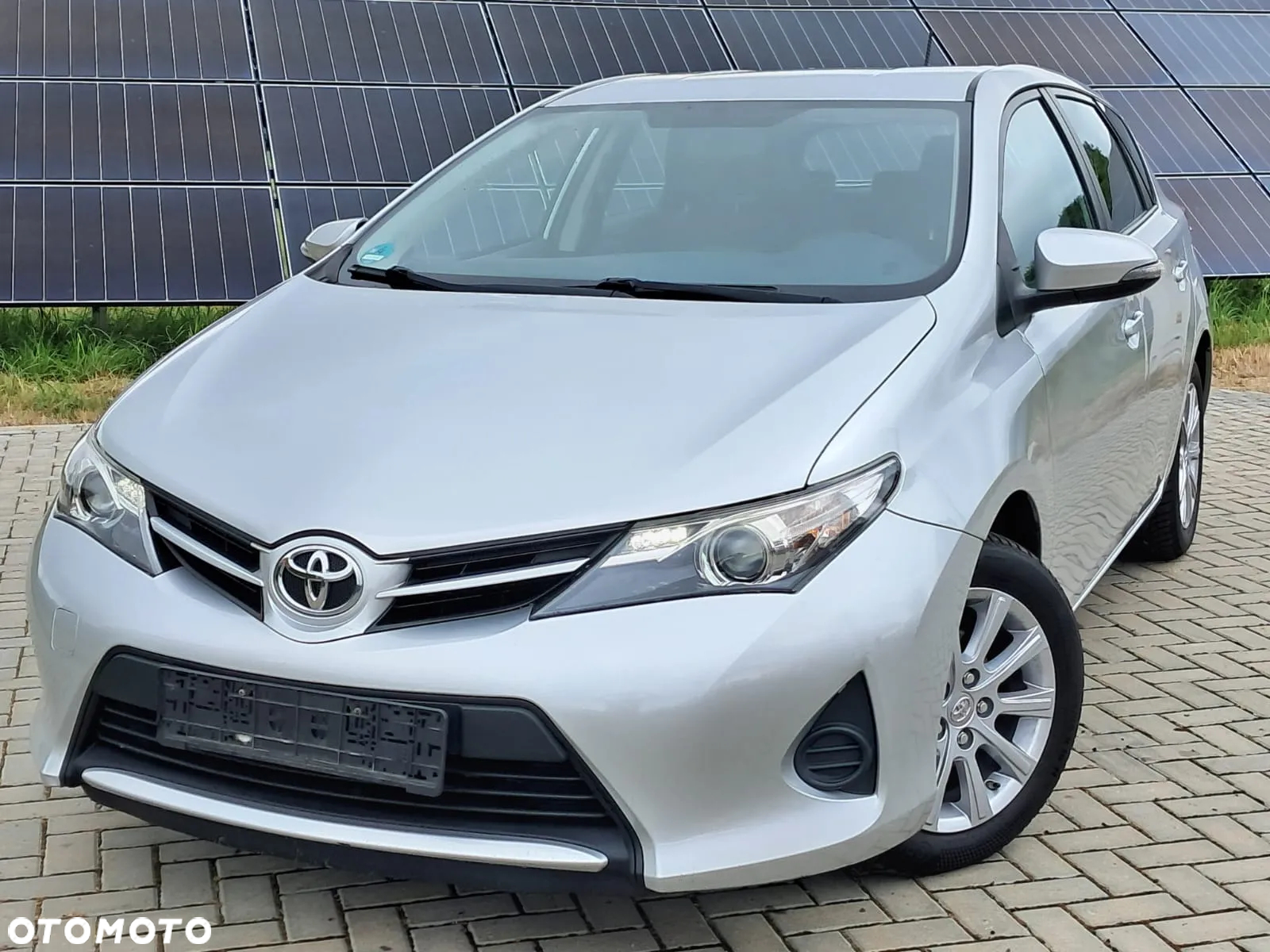 Toyota Auris 1.33 Dual-VVT-i Cool - 8
