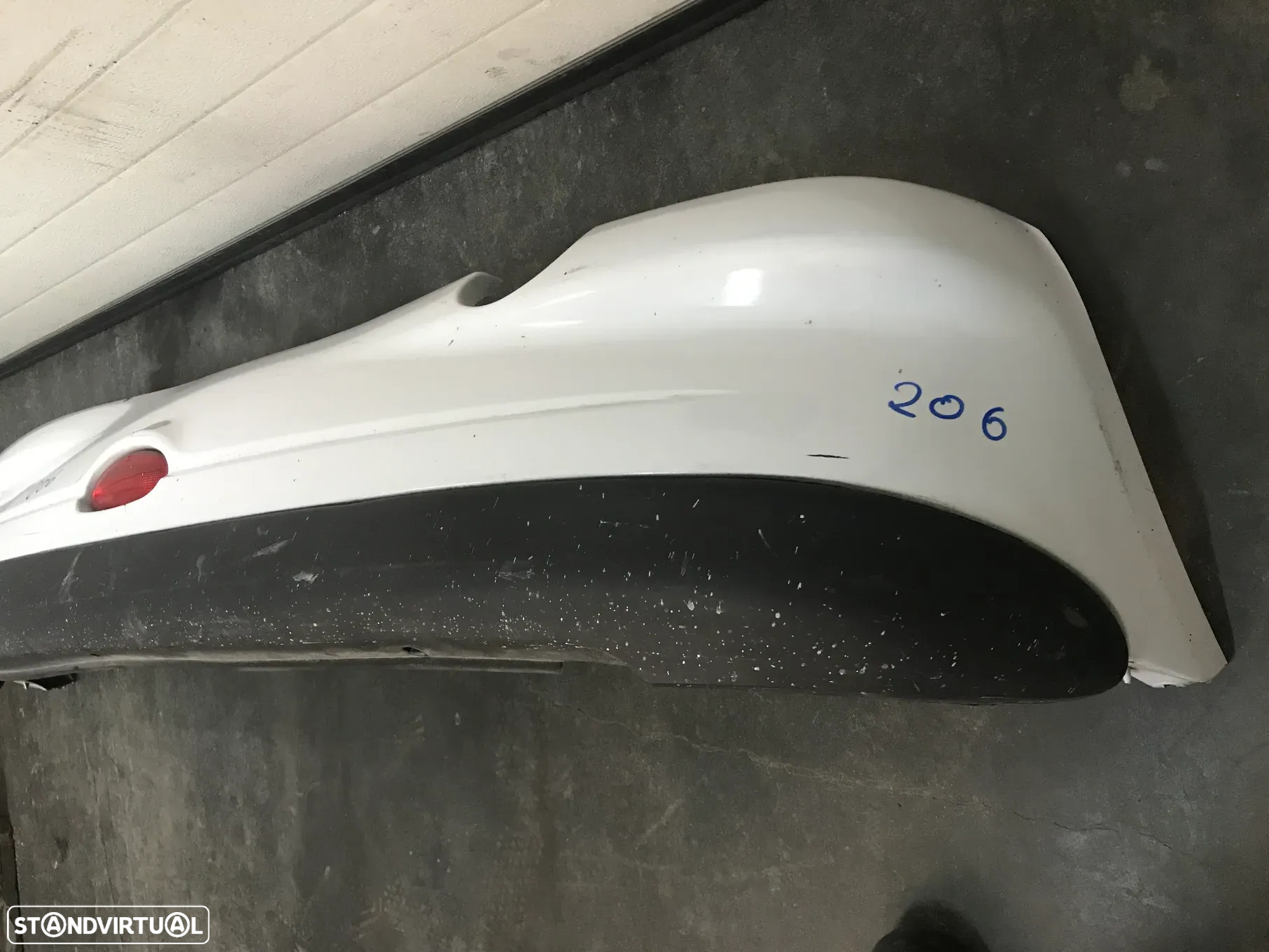 PARACHOQUES / PARA CHOQUES TRAS PEUGEOT 206 (BRANCO) (PRETO) - 2